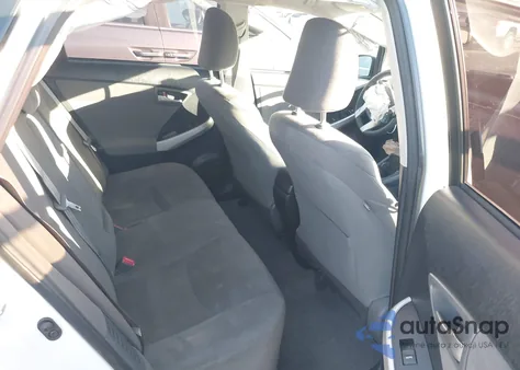 2015 Toyota Prius Two из США, поврежденный, VIN JTDKN3DU3F0479807